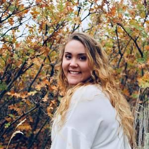 Meet your Posher, Cassie